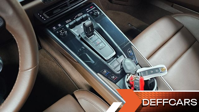 Porsche 911 Carrera 4 GTS Cabriolet купить на сайте DeffCars