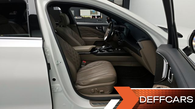 Kia K8 2.5 Gasoline 2WD Signature купить на сайте DeffCars