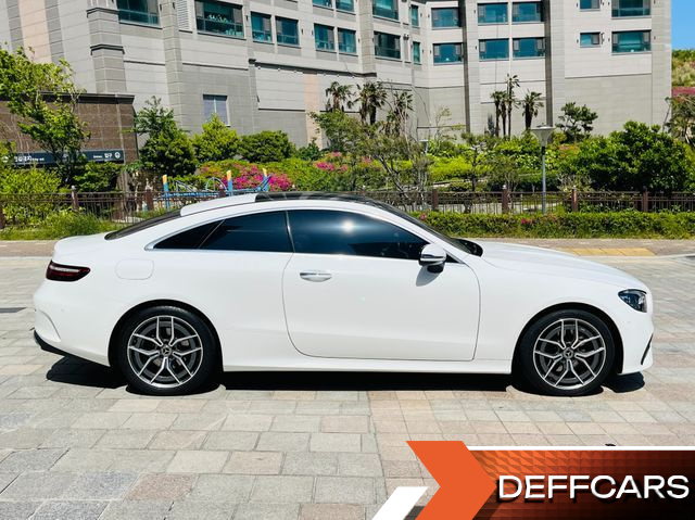 Mercedes E-CLASS E300d 4MATIC Coupe купить на сайте DeffCars
