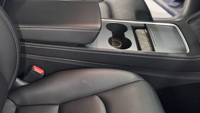 Tesla MODEL Y Standard Range RWD купить на сайте DeffCars