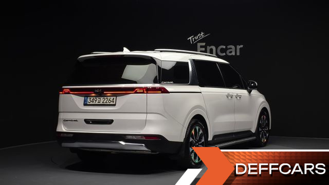 Kia CARNIVAL 9-Seater Noblesse купить на сайте DeffCars