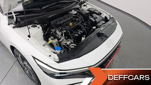 Hyundai AVANTE 1.6 Inspiration купить на сайте DeffCars