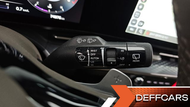 Kia CARNIVAL Gasoline 9-Seater Hi-Limousine Signature купить на сайте DeffCars