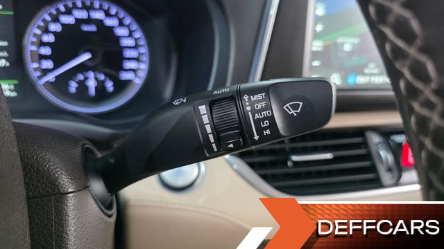 Hyundai GRANDEUR 2.4 Exclusive Special купить на сайте DeffCars