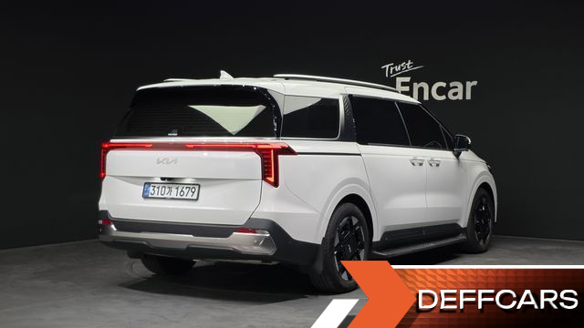 Kia CARNIVAL 7-Seater Signature купить на сайте DeffCars