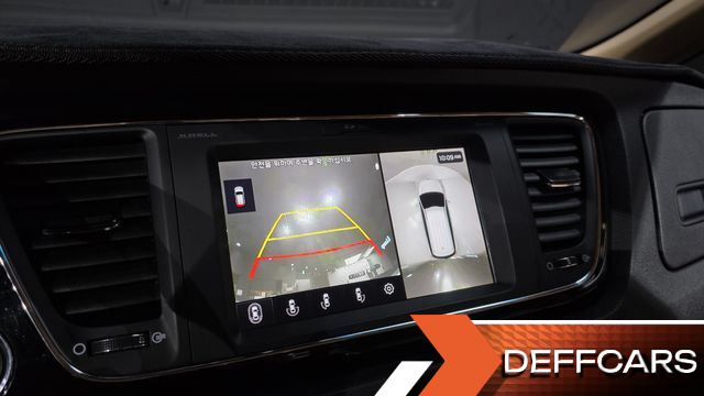 Kia CARNIVAL 9-Seater Hi-Limousine Noblesse Special купить на сайте DeffCars