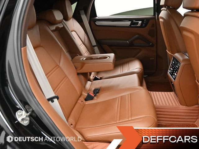 Porsche CAYENNE 3.0 E-Hybrid Coupe купить на сайте DeffCars