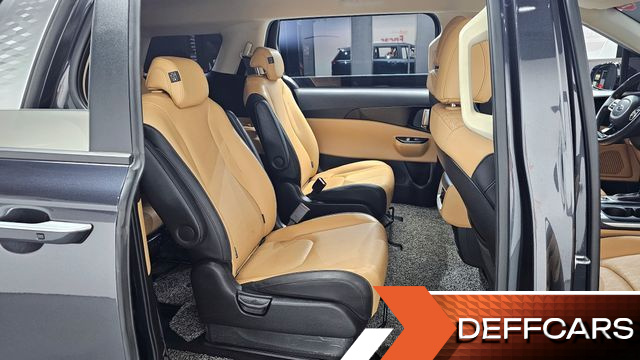 Kia CARNIVAL 9-Seater Prestige купить на сайте DeffCars