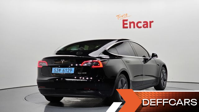 Tesla MODEL 3 Long Range AWD купить на сайте DeffCars