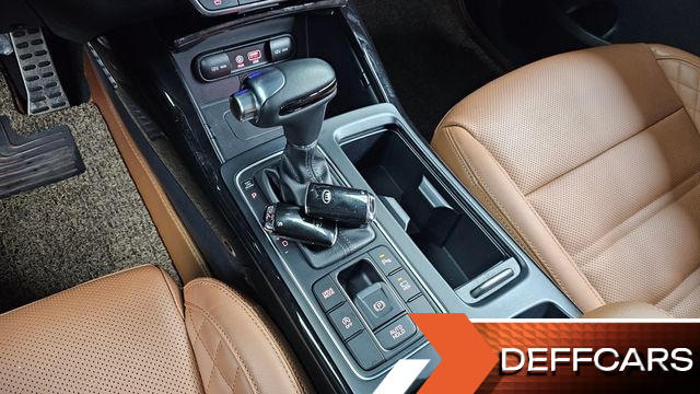 Kia SORENTO Diesel 2.2 2WD Noblesse Special купить на сайте DeffCars