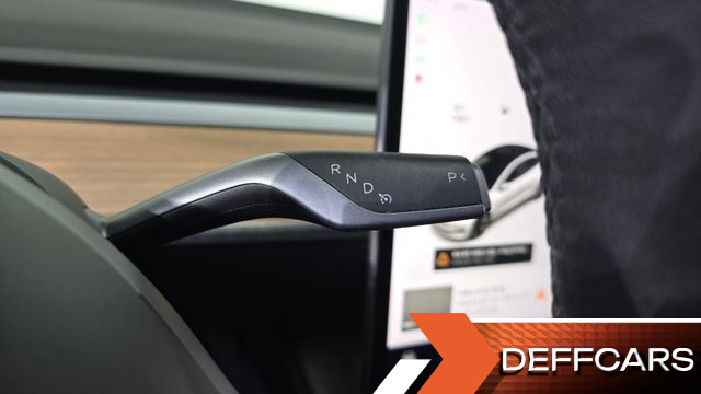 Tesla MODEL 3 Long Range AWD купить на сайте DeffCars