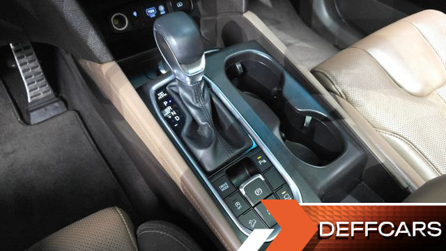 Hyundai SANTAFE Diesel 2.2 4WD Prestige купить на сайте DeffCars