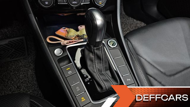 Volkswagen JETTA 1.4 TSI Prestige купить на сайте DeffCars