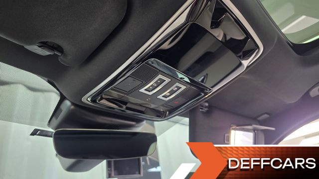 Land Rover RANGE ROVER VELAR 2.0 D240 R-Dynamic SE купить на сайте DeffCars