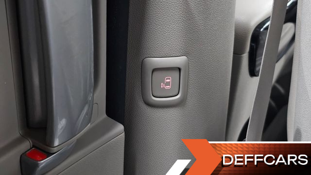 Kia CARNIVAL 9-Seater Prstige купить на сайте DeffCars