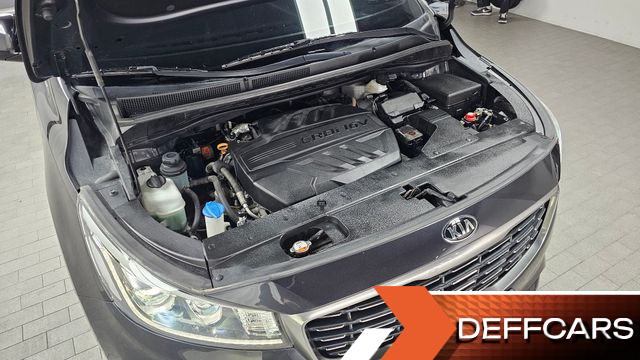 Kia CARNIVAL 9-Seater Noblesse Special купить на сайте DeffCars