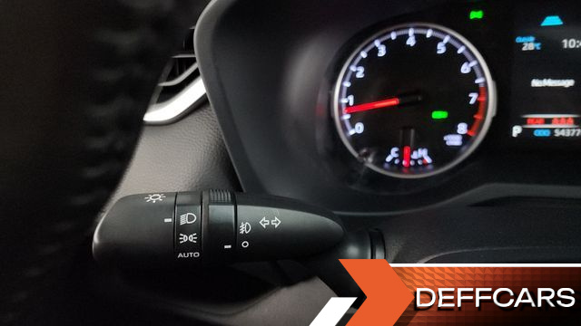 Toyota RAV4 2.5 2WD купить на сайте DeffCars