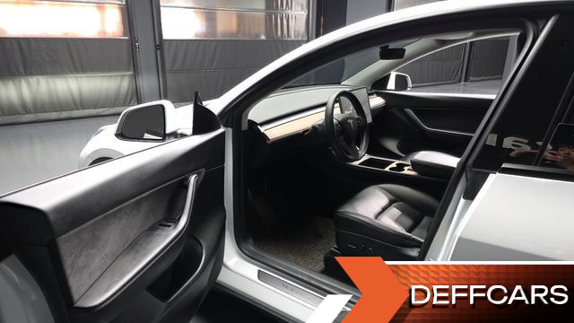 Tesla MODEL Y Standard Range RWD купить на сайте DeffCars