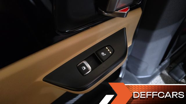 Kia CARNIVAL 9-Seater Prestige купить на сайте DeffCars