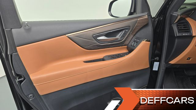 Toyota ALPHARD 2.5 HEV Executive AWD купить на сайте DeffCars