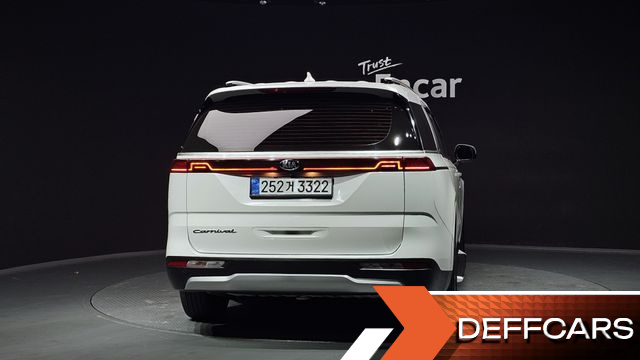 Kia CARNIVAL 9-Seater Prestige купить на сайте DeffCars