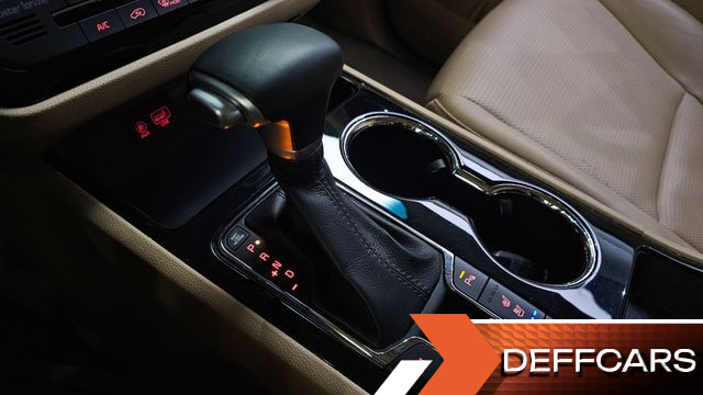 Kia CARNIVAL 9-Seater Prstige купить на сайте DeffCars