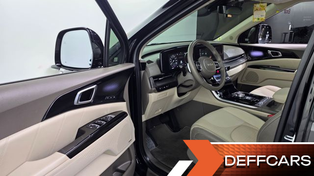 Kia CARNIVAL 11-Seater Signature купить на сайте DeffCars