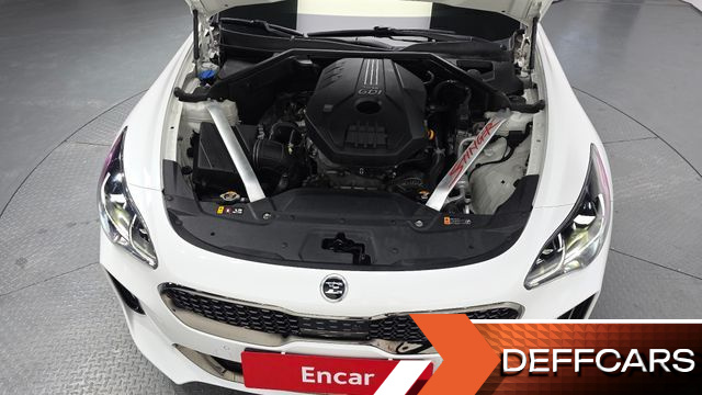 Kia STINGER 2.0 Turbo AWD Platinum купить на сайте DeffCars