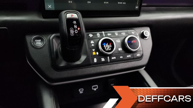 Land Rover DEFENDER 130 D300 X-Dynamic HSE купить на сайте DeffCars