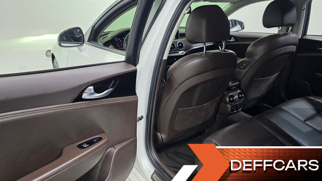 Kia STINGER 2.0 Turbo 2WD Platinum купить на сайте DeffCars