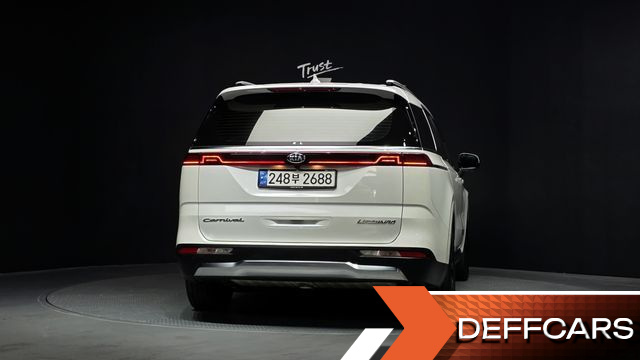 Kia CARNIVAL 7-Seater Signature купить на сайте DeffCars