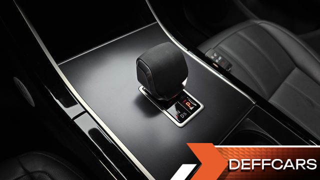 Land Rover RANGE ROVER EVOQUE P250 Dynamic SE купить на сайте DeffCars