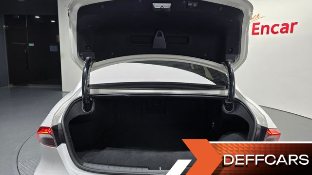 Hyundai GRANDEUR Le Blanc купить на сайте DeffCars