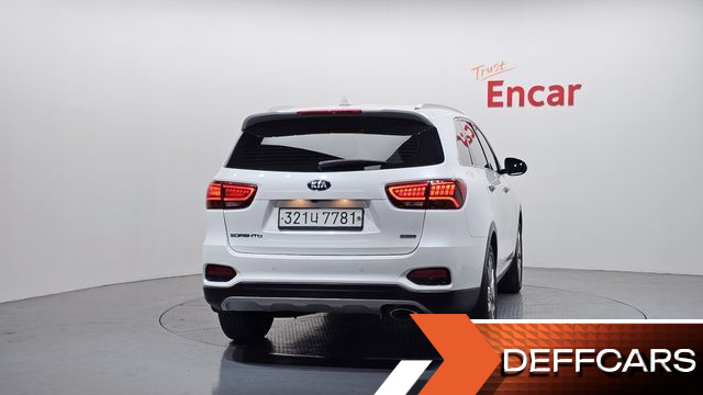 Kia SORENTO Gasoline 2.0 Turbo 2WD Master Special купить на сайте DeffCars