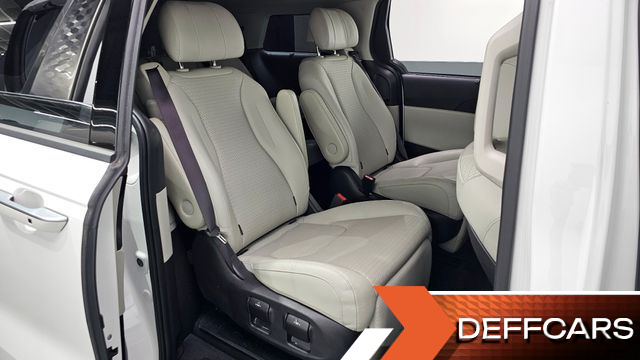 Kia CARNIVAL 7-Seater Signature купить на сайте DeffCars
