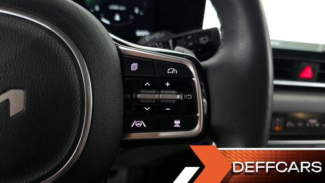 Kia CARNIVAL 9-Seater Noblesse купить на сайте DeffCars