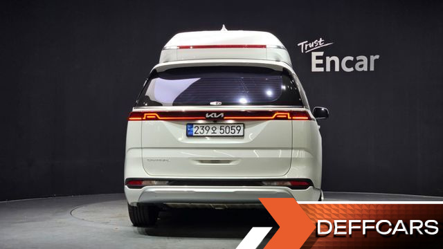 Kia CARNIVAL Gasoline 4-Seater Hi-Limousine Signature купить на сайте DeffCars