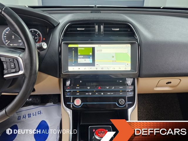 Jaguar XE 20d Prestige купить на сайте DeffCars