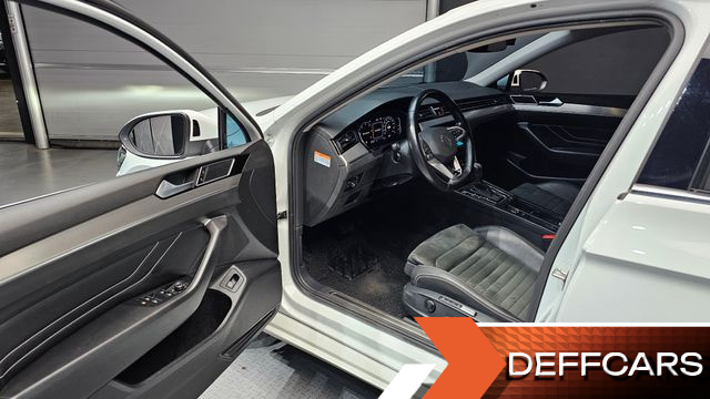 Volkswagen PASSAT 2.0 TDI Premium купить на сайте DeffCars