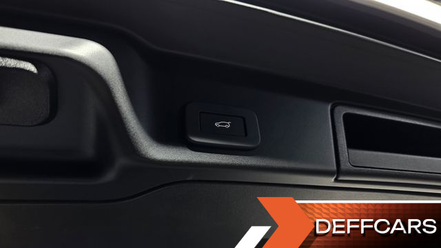 Land Rover RANGE ROVER EVOQUE P250 Dynamic SE купить на сайте DeffCars