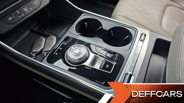 Kia CARNIVAL 9-Seater Noblesse купить на сайте DeffCars