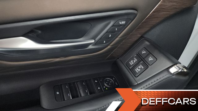 Toyota ALPHARD 2.5 HEV Executive AWD купить на сайте DeffCars
