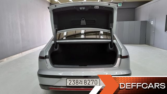 Hyundai GRANDEUR 2,5 Gasoline 2WD Calligraphy купить на сайте DeffCars