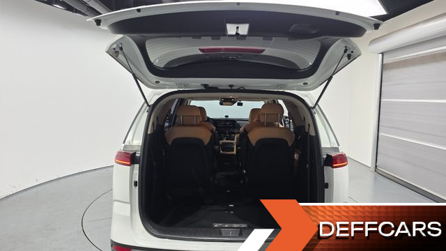 Kia CARNIVAL Gasoline 9-Seater Prestige купить на сайте DeffCars