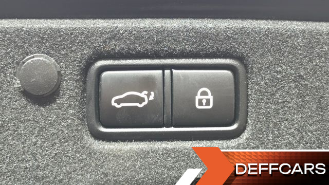 Hyundai GRANDEUR 2.5 Premium Choice купить на сайте DeffCars