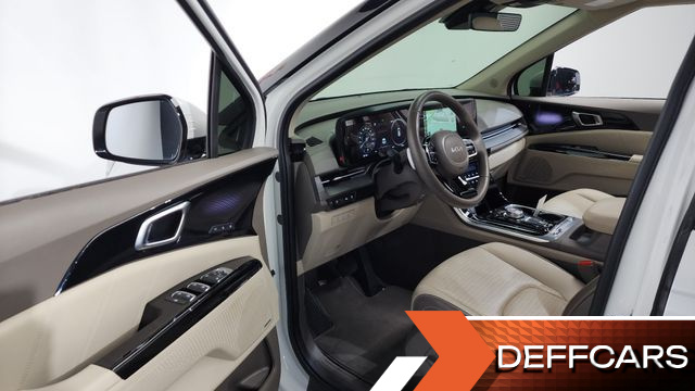 Kia CARNIVAL 9-Seater Signature купить на сайте DeffCars