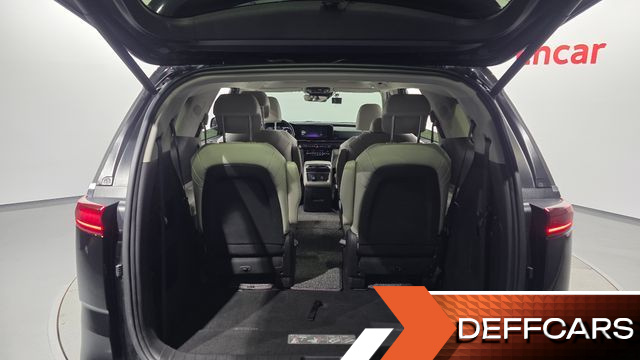 Kia CARNIVAL 9-Seater Signature купить на сайте DeffCars