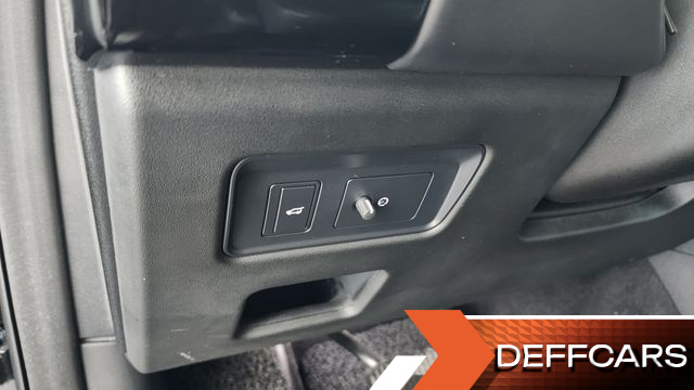 Land Rover DISCOVERY 3.0 SD6 HSE Luxury купить на сайте DeffCars