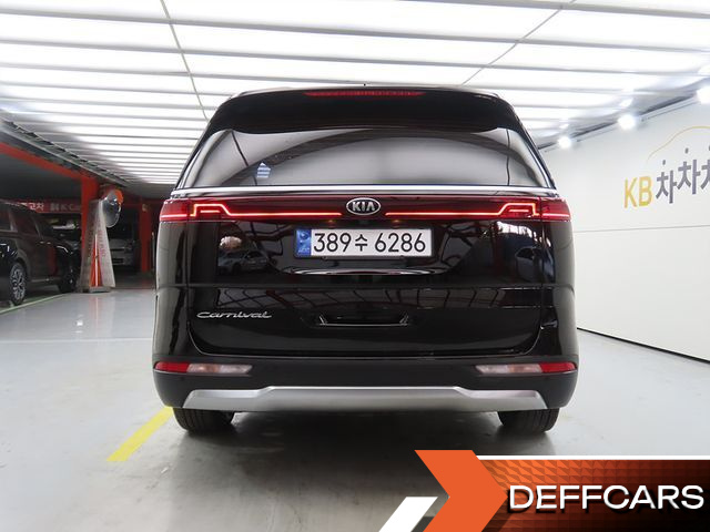 Kia CARNIVAL 9-Seater Signature купить на сайте DeffCars
