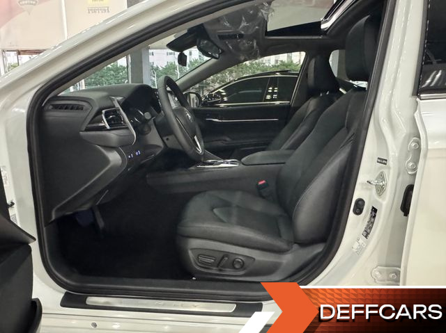 Toyota CAMRY 2.5 XLE Hybrid купить на сайте DeffCars